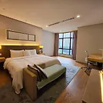 Luxurious Bathtub 2-Bedrooms Suite Klcc
